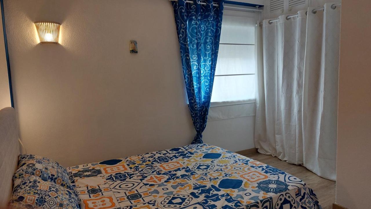 Azulejos Em Portugal Apartment Quarteira Exterior photo